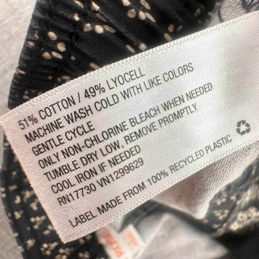 NEW! Knox Rose High rise Shorts Relaxed fit Paisley Print Large Cotton & Lyocell